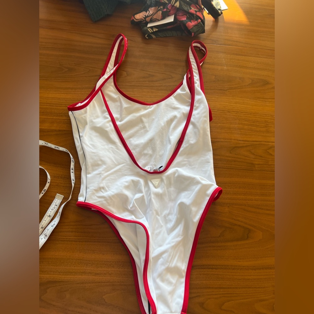 GUESS Baywatch Style One Piece Swimsuit L NWT - Picture 5 of 9